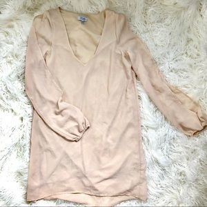 Tobi mini shift dress w slit sleeves